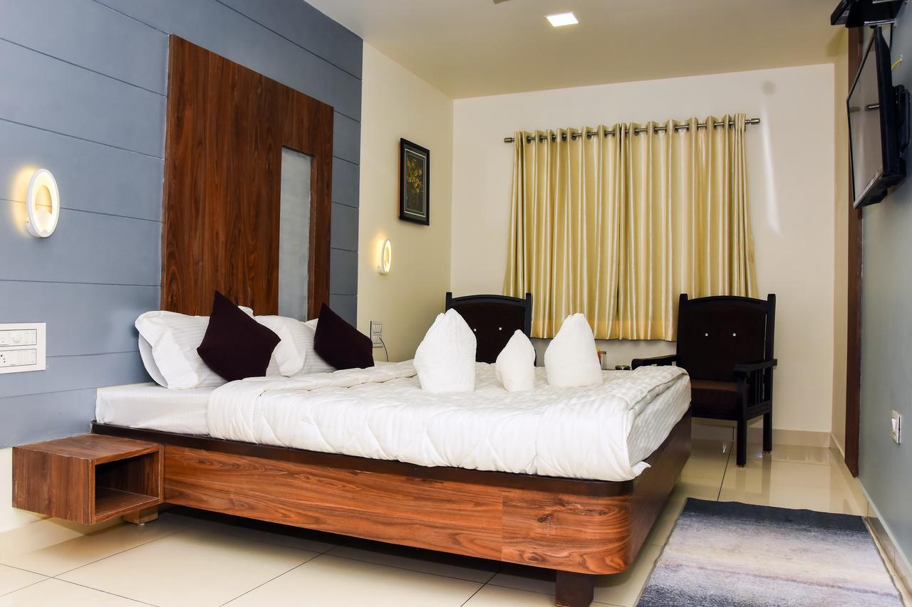 Hotel Shyam Palace Бхудж Экстерьер фото